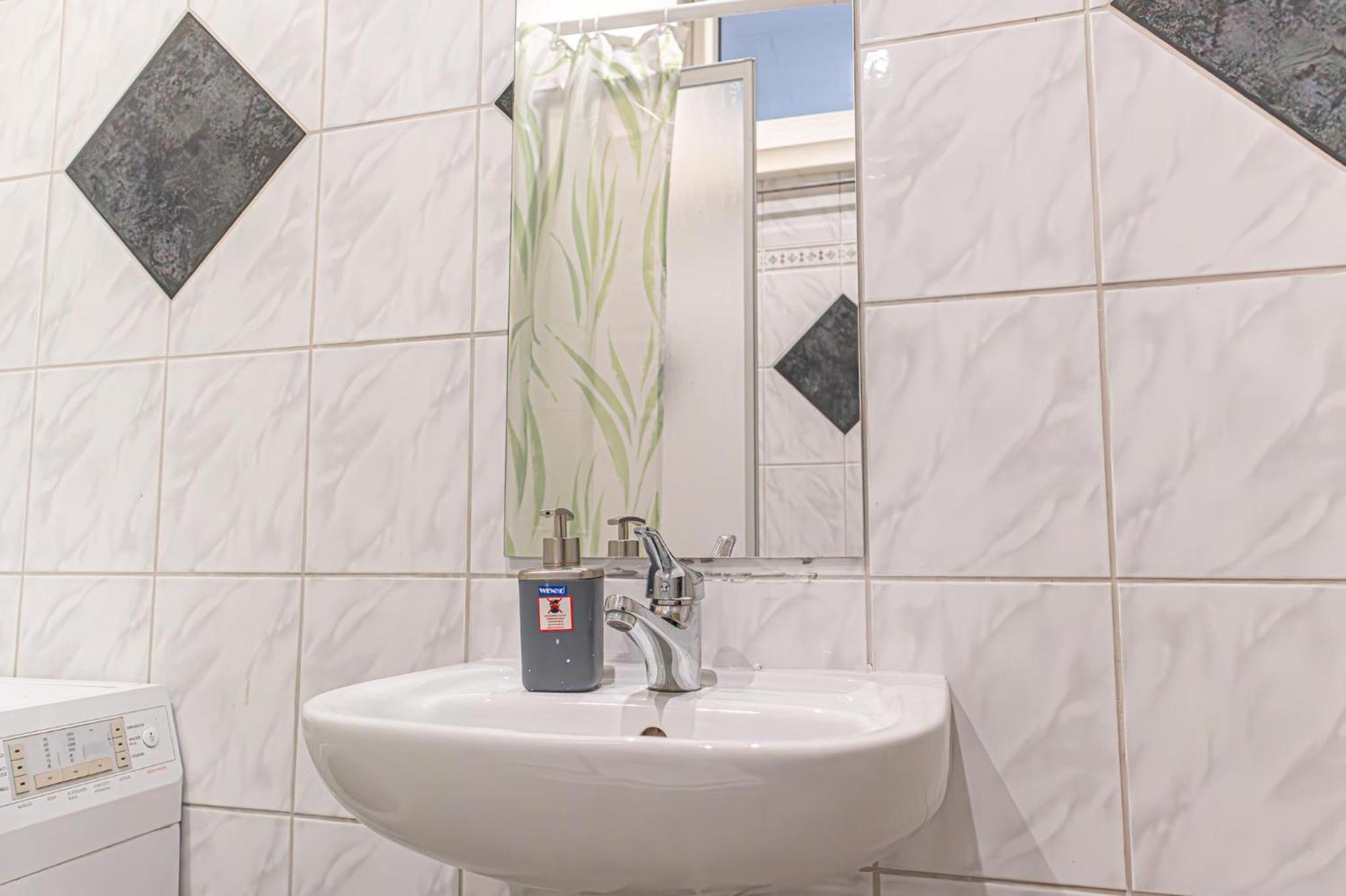 וינה Budget Apartments Well Connected To The Whole City מראה חיצוני תמונה